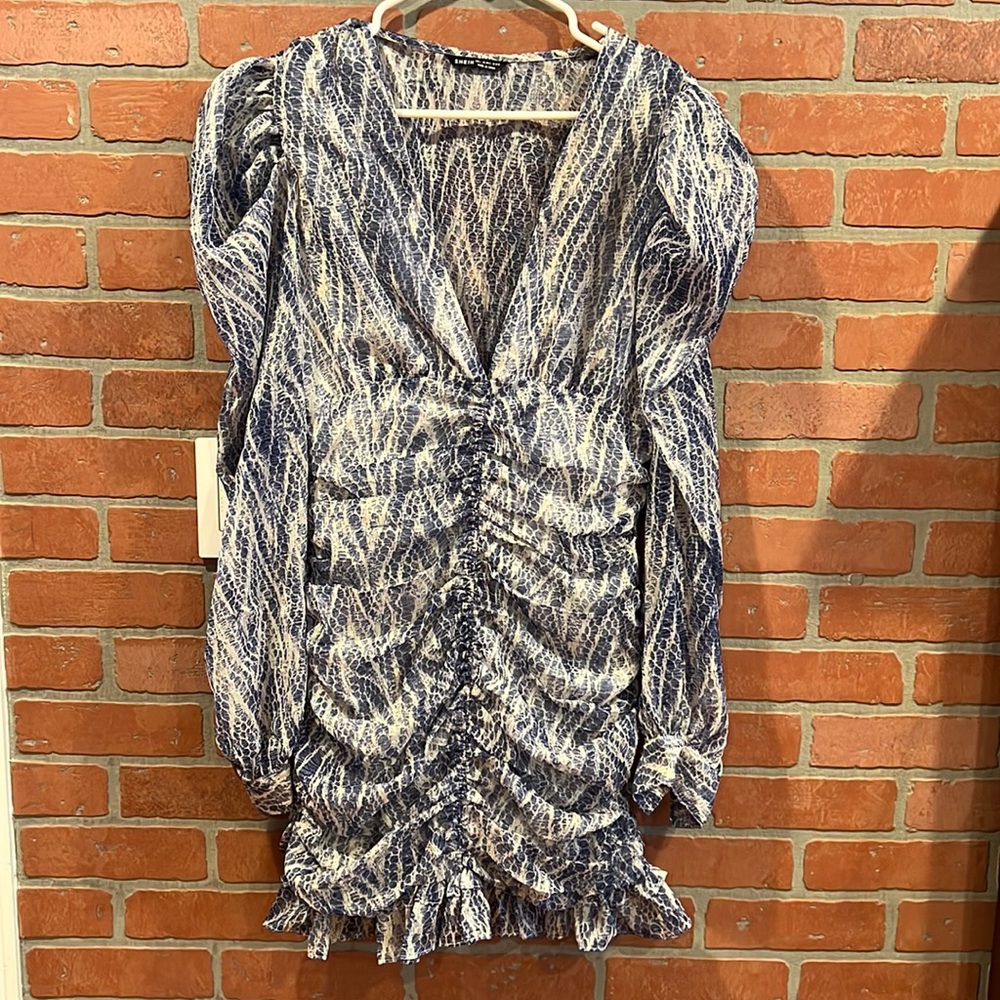 Purple and white mini dress size Large.